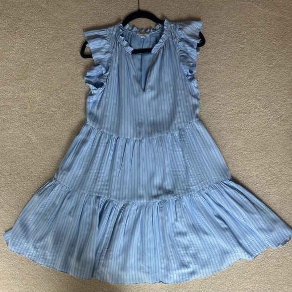 a love a, V neck, Popover, tiered dress, lined, good pre-owned condition - Picture 6 of 7